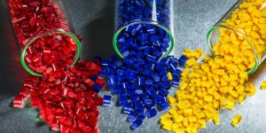 [:de]Thermoplaste[:en]Thermoplastic[:]